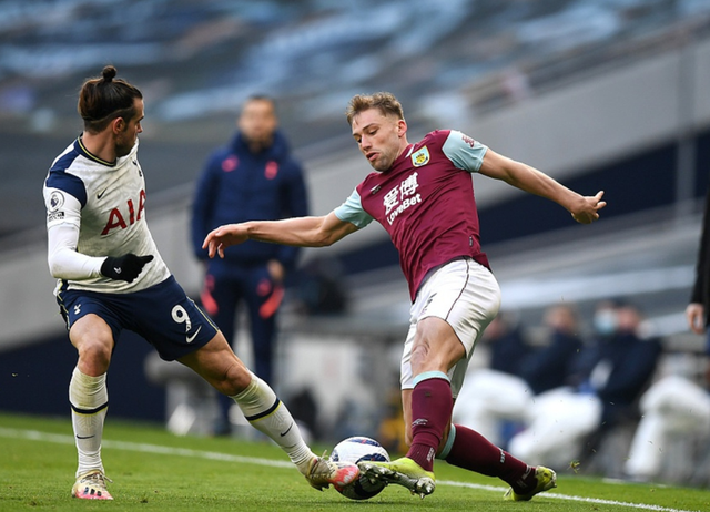 巴黎人报：登贝莱因流感缺席巴黎周一的训练，出战毕包存疑（《巴黎人报》：登贝莱因流感缺席周一训练，战毕巴成疑）