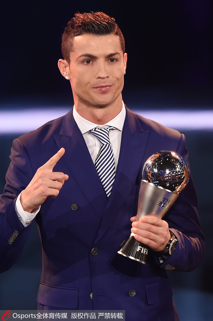 “混合脸谱”挑战来袭🔥是什么照片让小图拉姆笑出屏...（混合脸谱挑战上线：哪张照片让小图拉姆笑翻屏幕？）