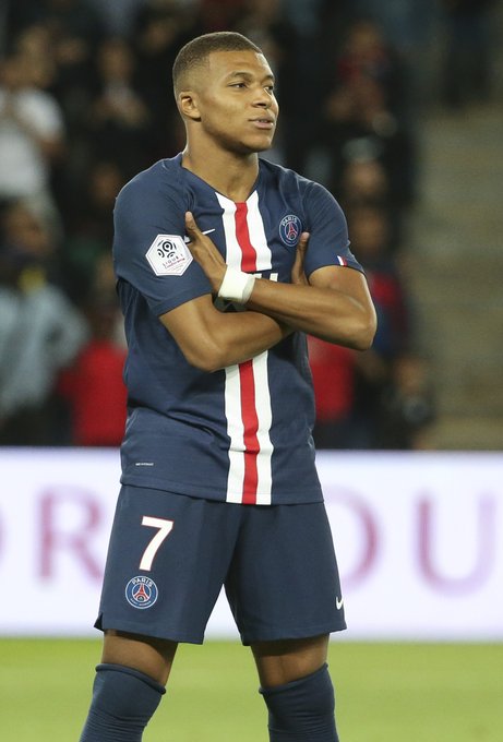 弗罗因德：在和合同将到期的球员谈话，转会窗不让我们紧张（弗罗因德：正与合同即将到期的球员沟通，转会窗不会让我们紧张）