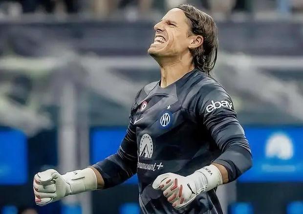 U22国足木塔力甫：命运的洪流不可阻挡，我的答案是“向前”（U22国足木塔力甫：命运洪流汹涌而至，我的选择唯有向前）