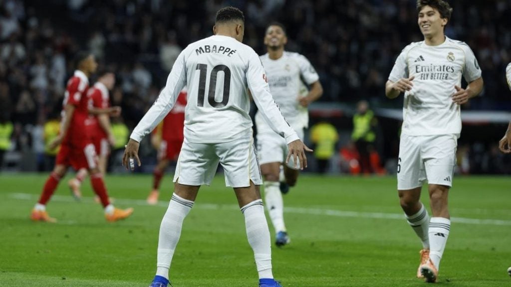 意媒：曼联只想纯租借梅努，球员本人愿意以此方式前往意甲（意媒称曼联仅愿外租梅努，球员同意以租加盟意甲）