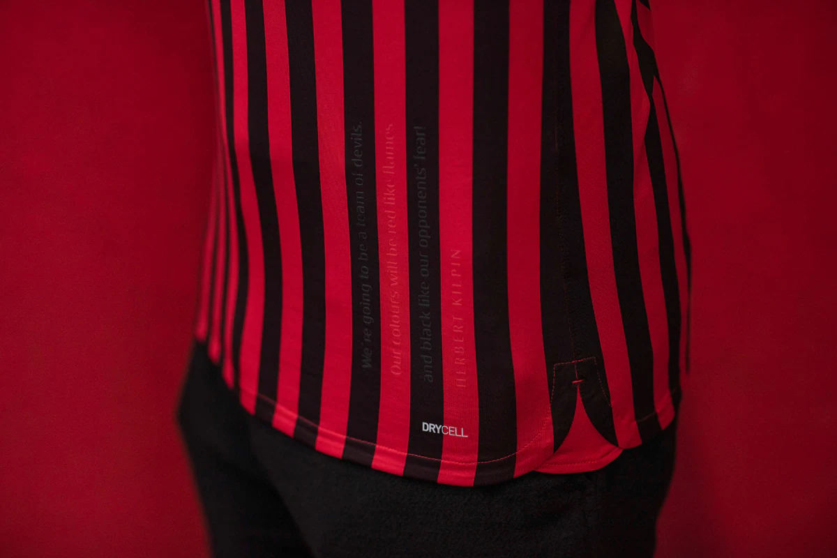 英超球员专访：凯恩谈状态与目标,（英超专访：凯恩畅谈近况与赛季目标）